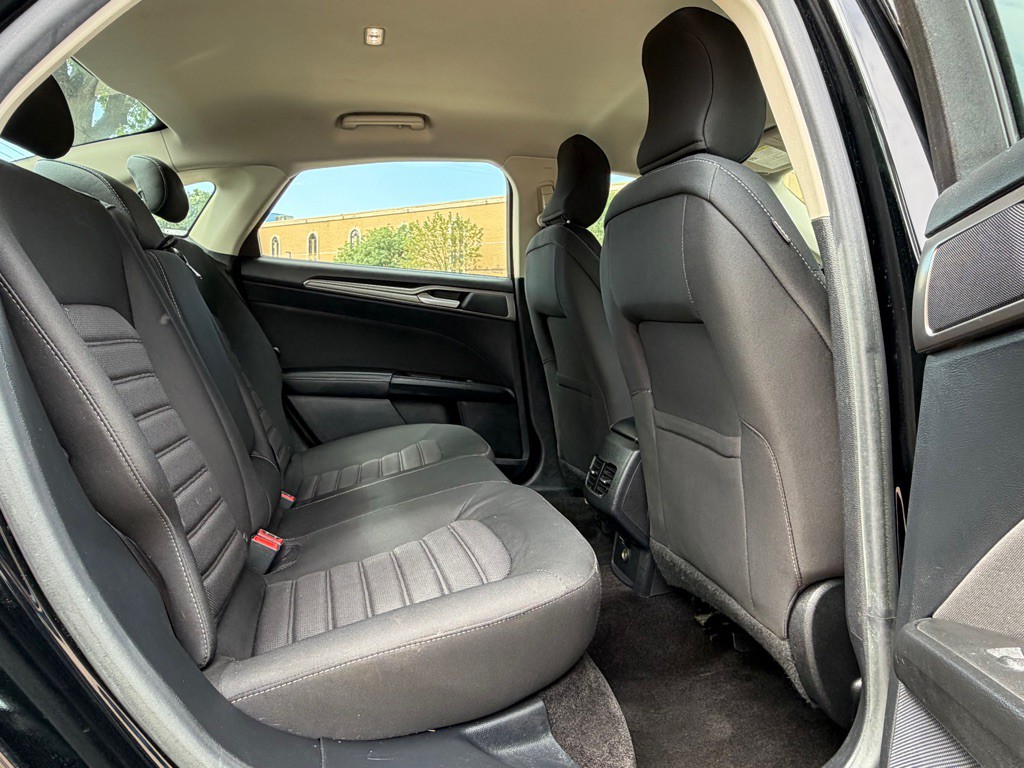 2018 Ford Fusion Image 30