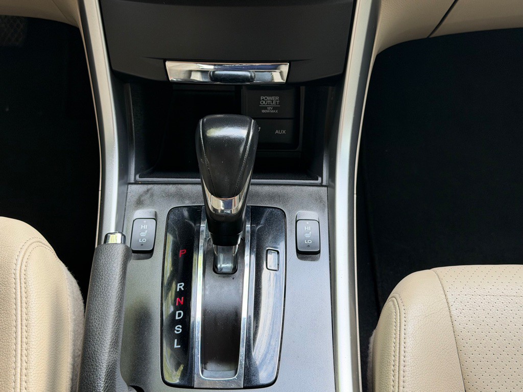 2014 Honda Accord Image 17