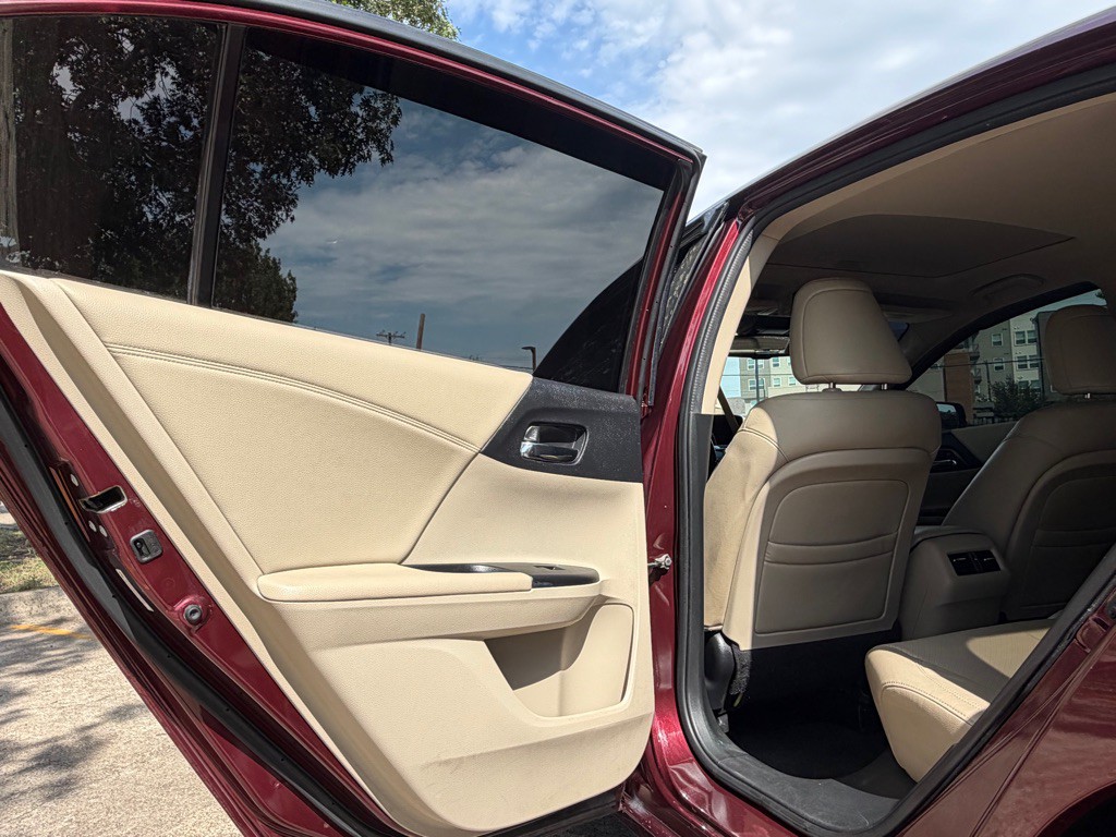 2014 Honda Accord Image 24