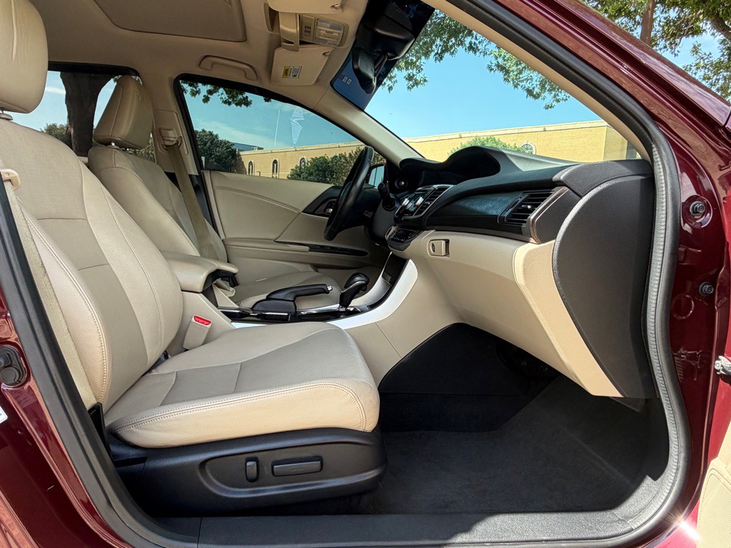 2014 Honda Accord Image 29