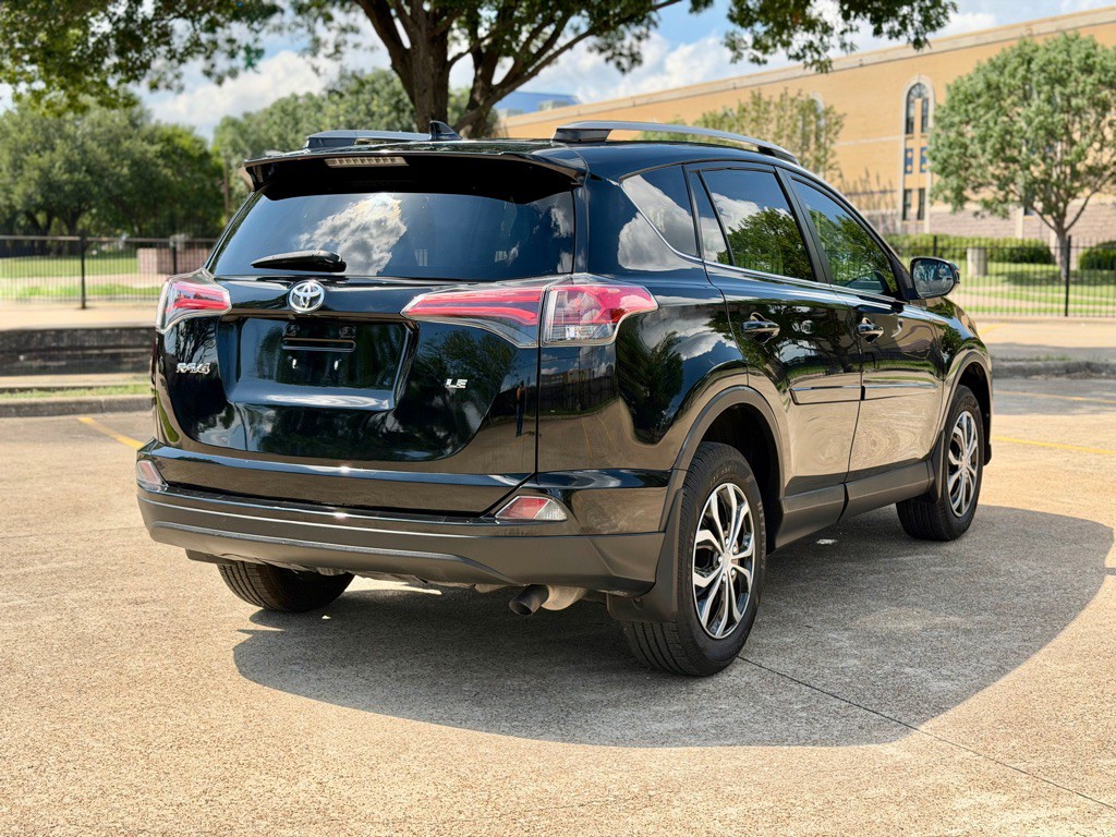 2018 Toyota Rav4 Image 3