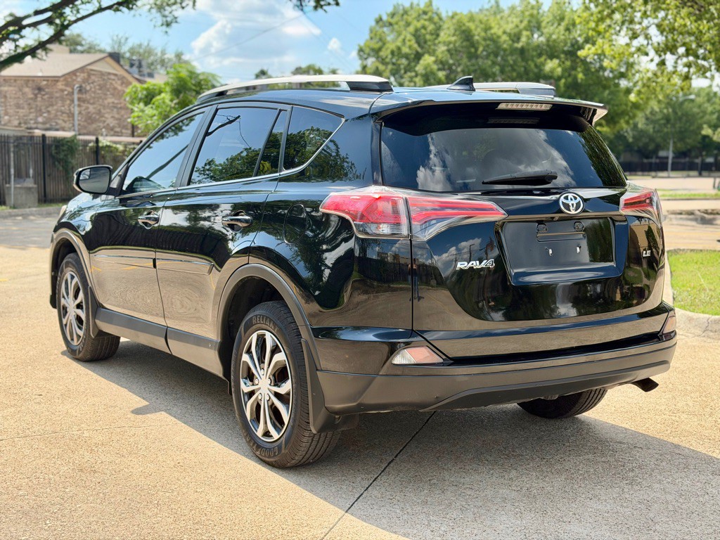 2018 Toyota Rav4 Image 4