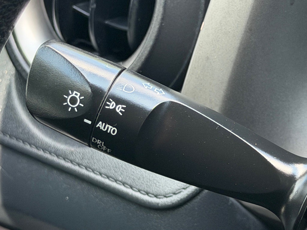 2018 Toyota Rav4 Image 12