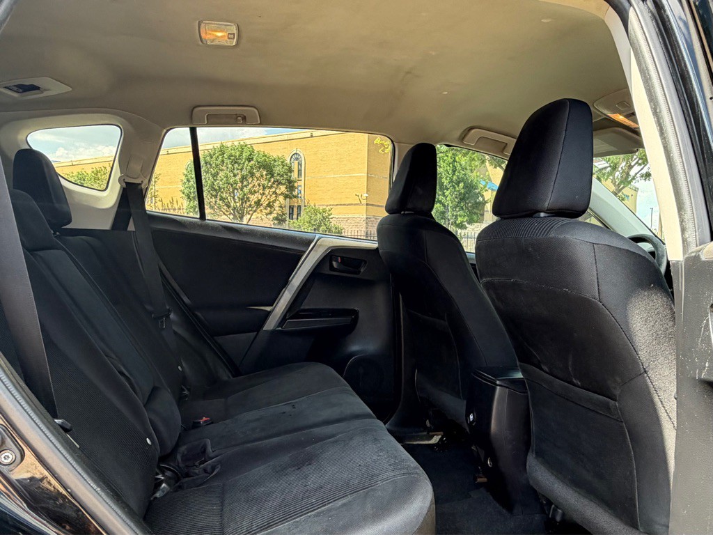 2018 Toyota Rav4 Image 24