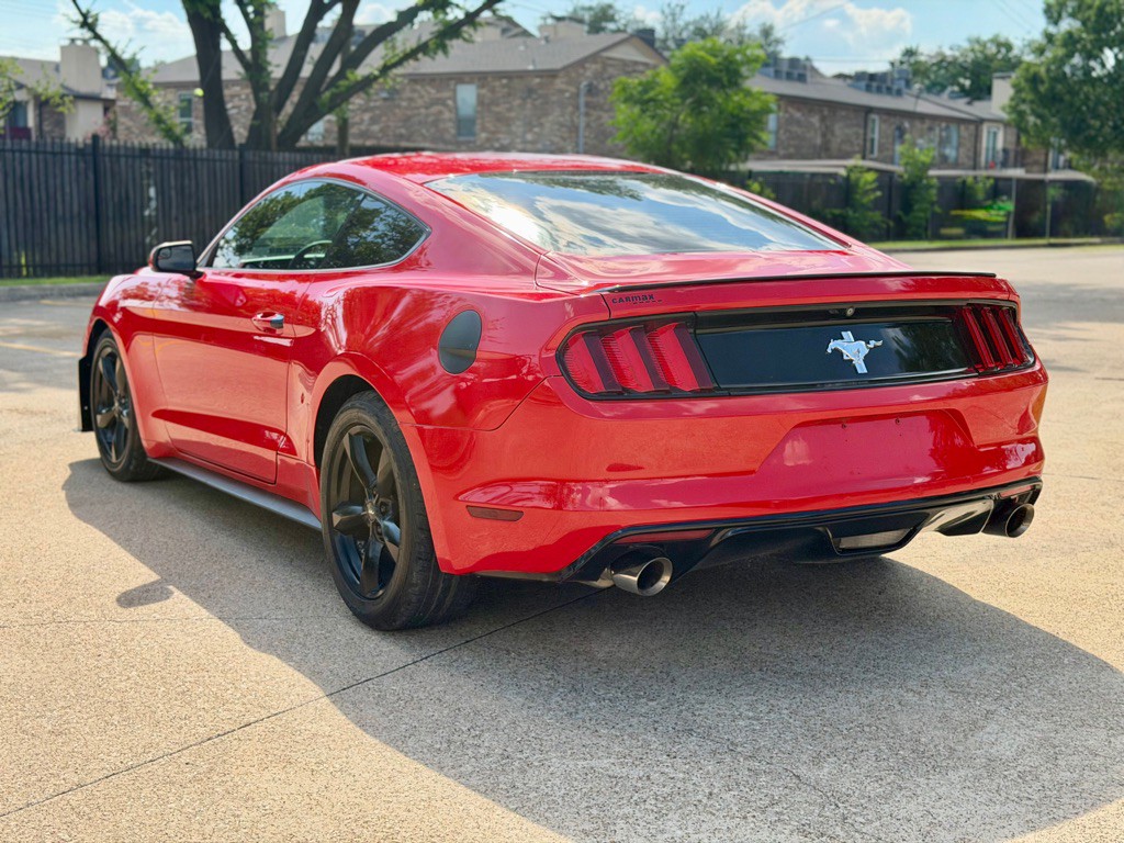 2015 Ford Mustang Image 4