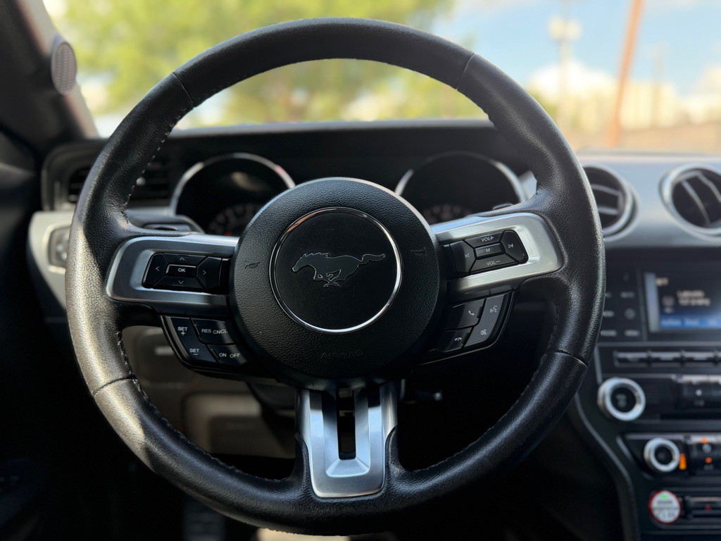 2015 Ford Mustang Image 9