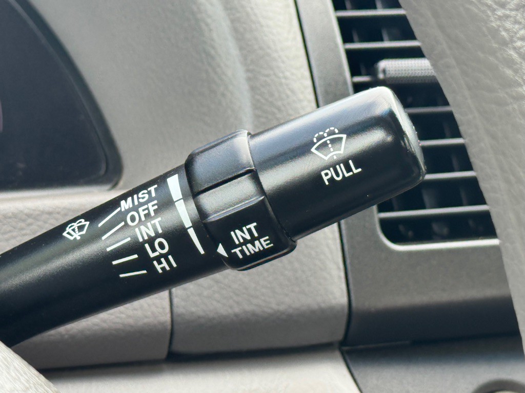 2005 Toyota Camry Image 11