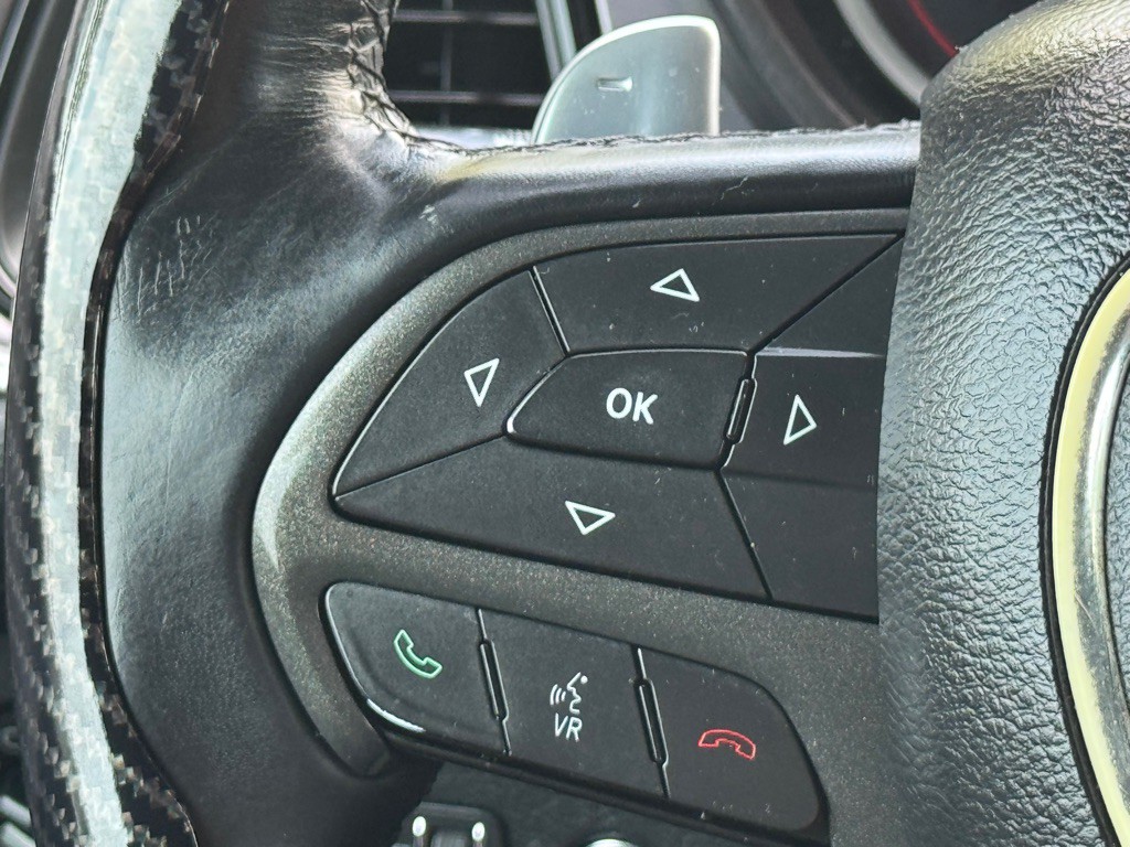 2015 Dodge Challenger Image 10