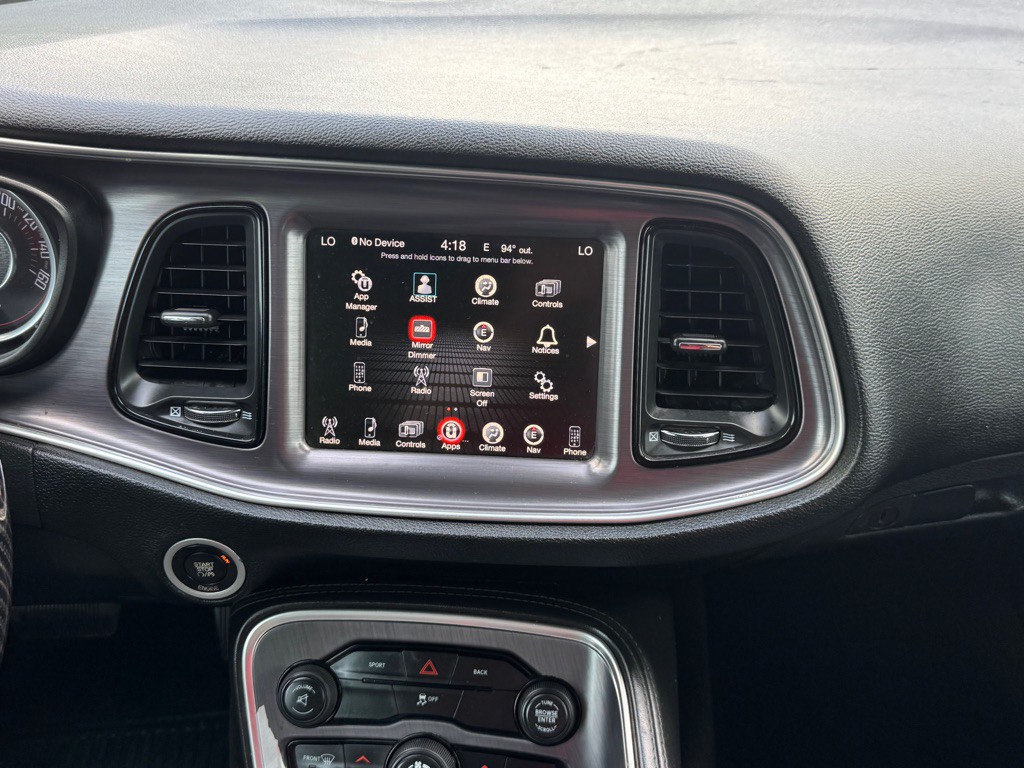 2015 Dodge Challenger Image 19