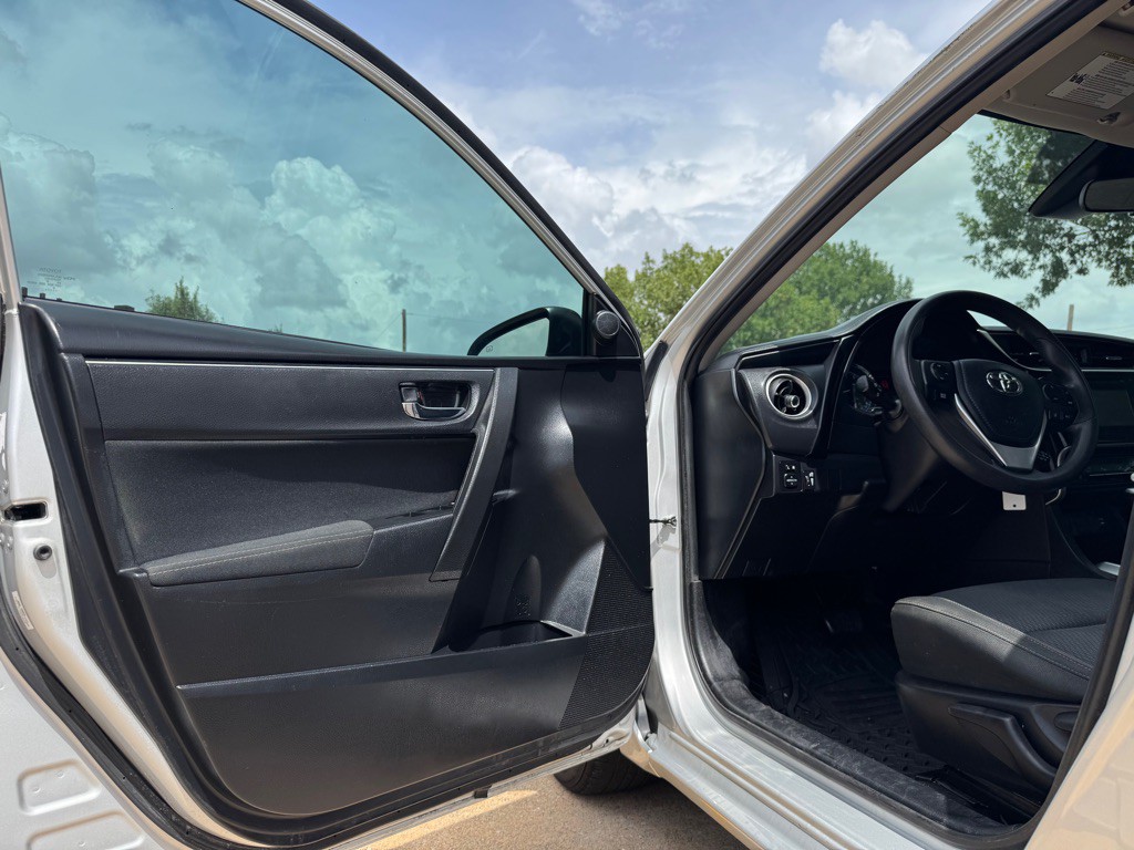2018 Toyota Corolla Image 5