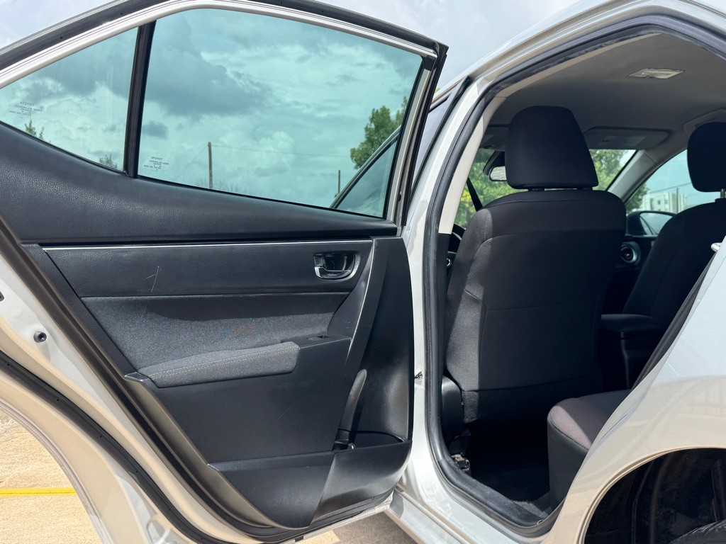 2018 Toyota Corolla Image 22