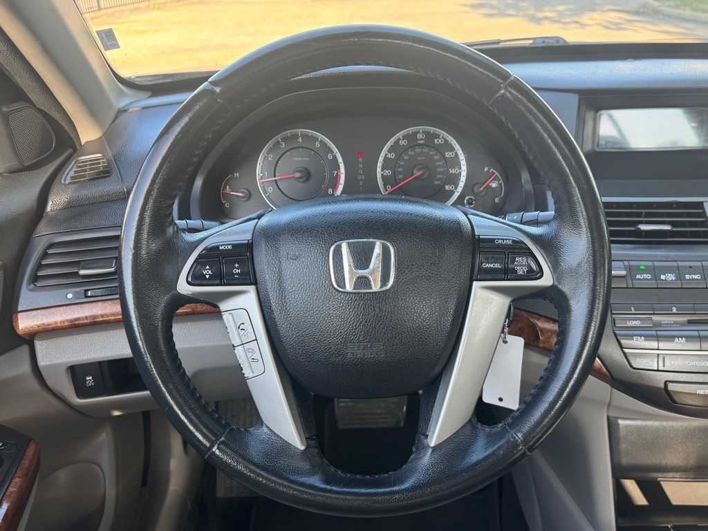 2011 Honda Accord Image 11