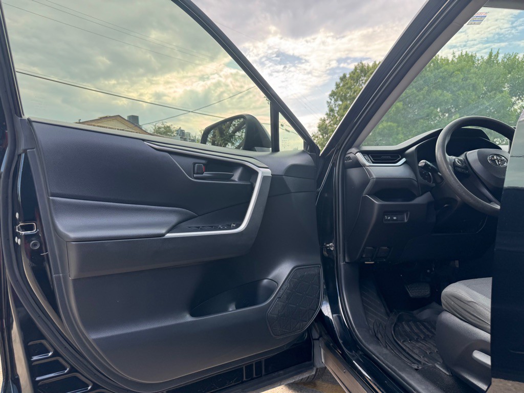 2019 Toyota Rav4 Image 5