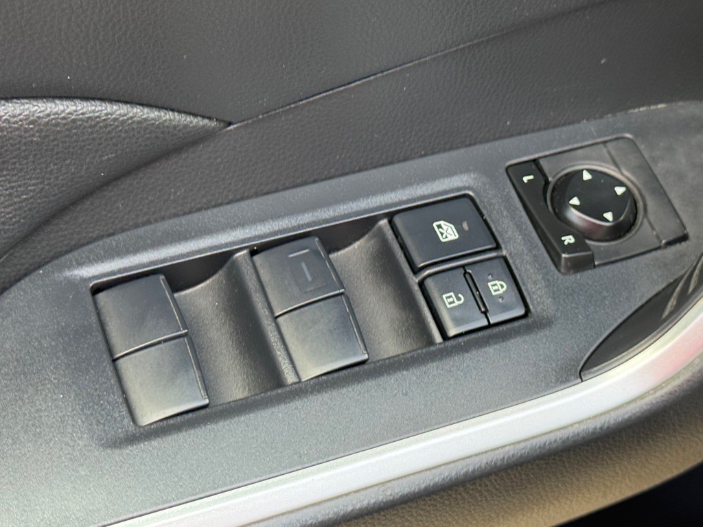 2019 Toyota Rav4 Image 6
