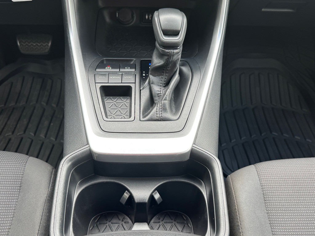 2019 Toyota Rav4 Image 16