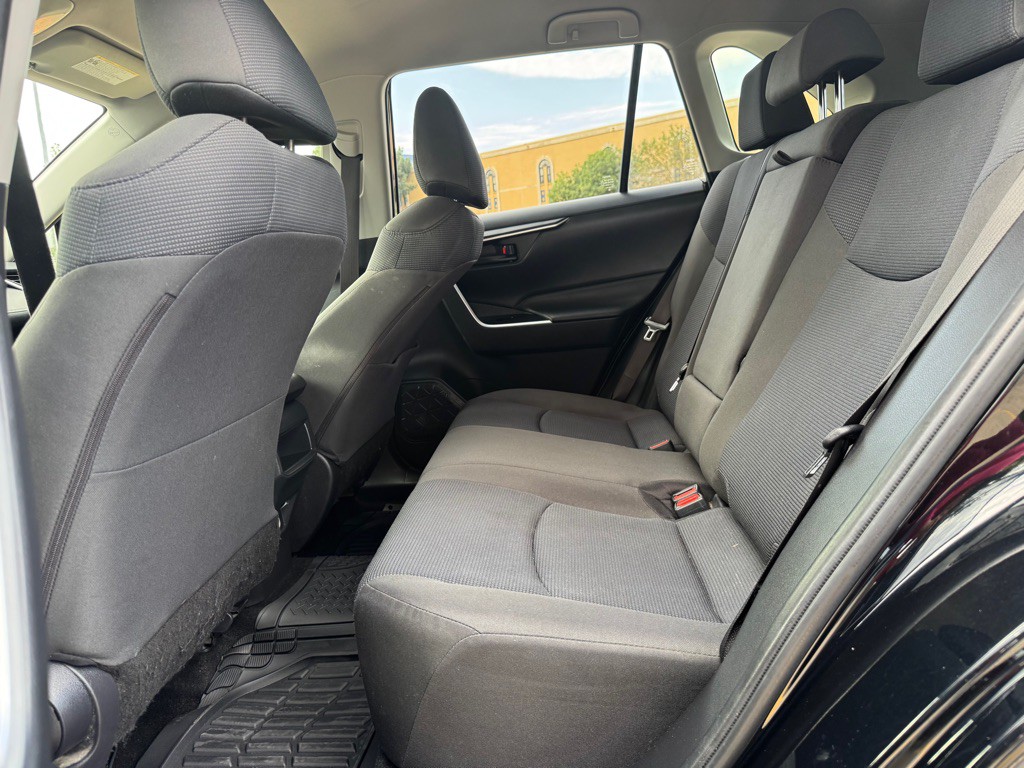 2019 Toyota Rav4 Image 23