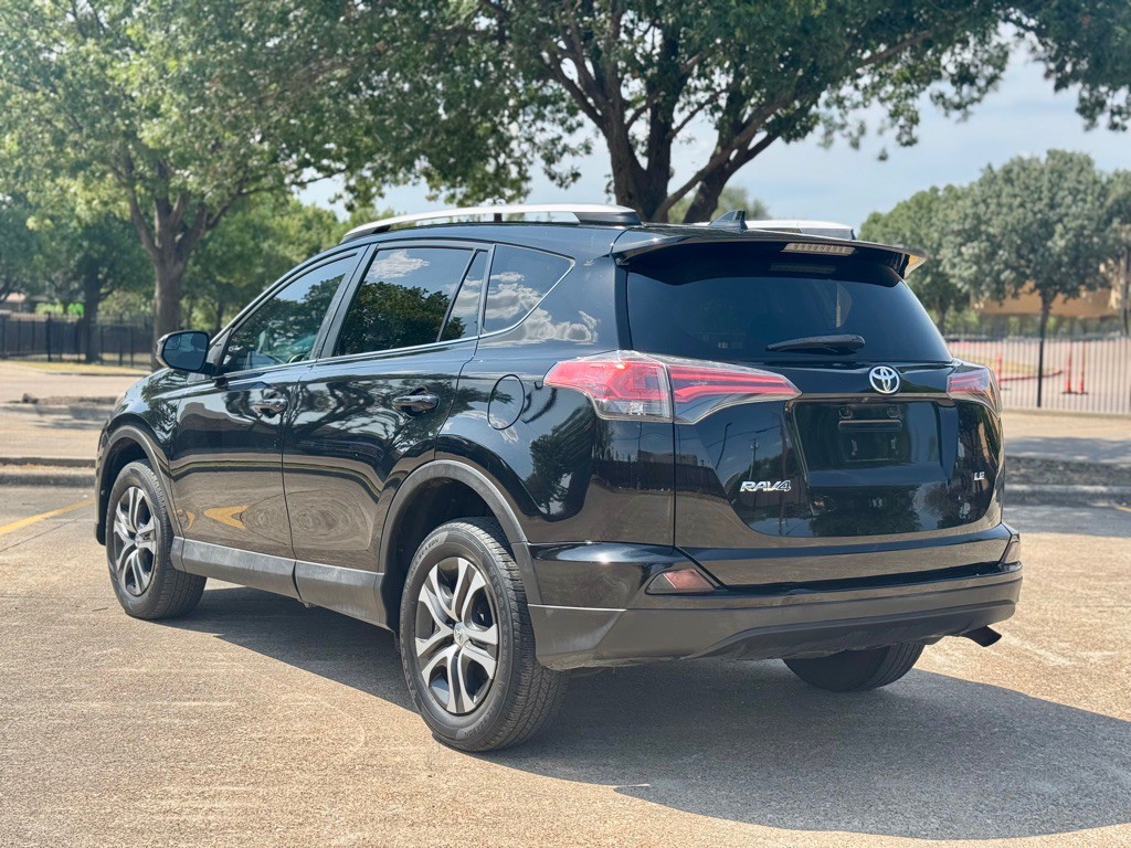 2016 Toyota Rav4 Image 4