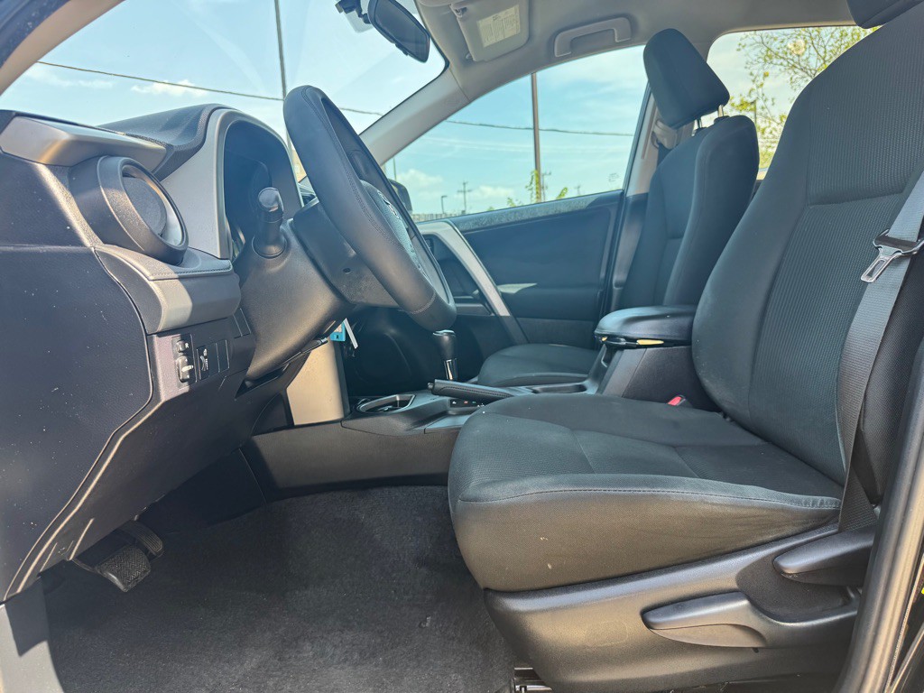 2016 Toyota Rav4 Image 7