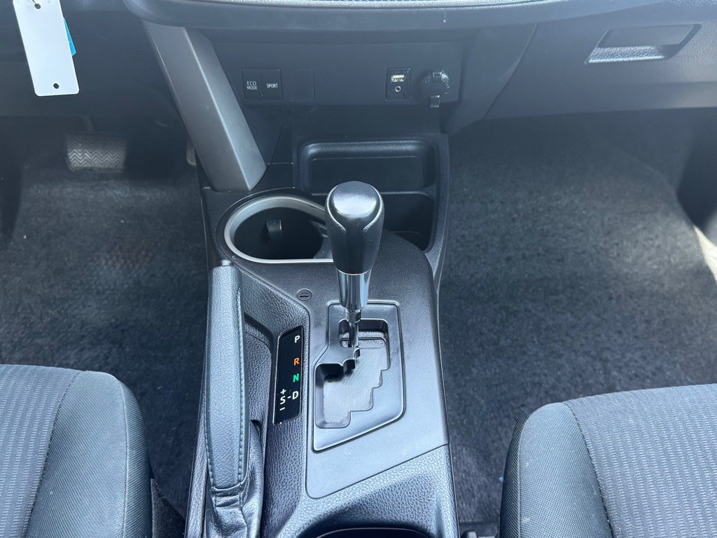 2016 Toyota Rav4 Image 17