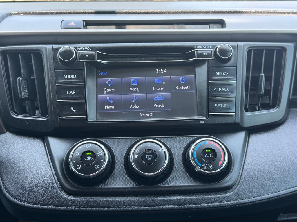 2016 Toyota Rav4 Image 19
