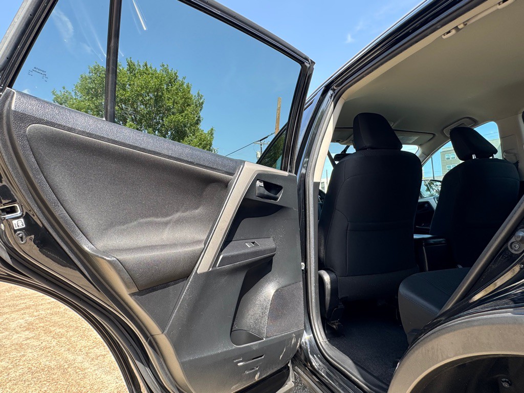 2016 Toyota Rav4 Image 22