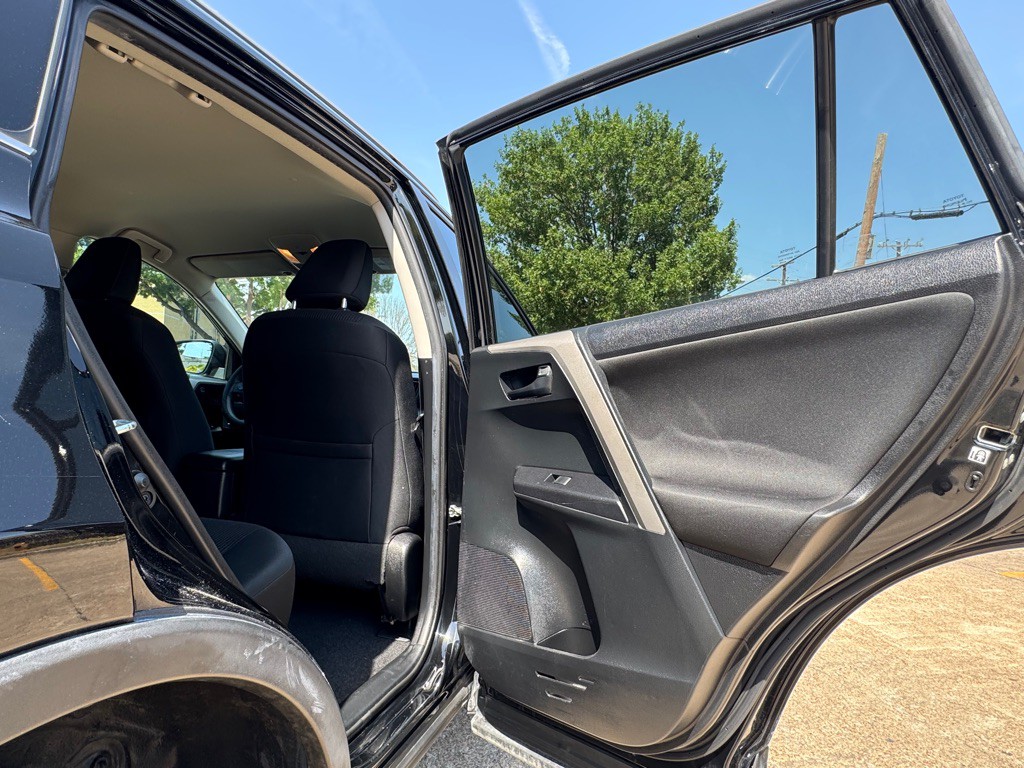 2016 Toyota Rav4 Image 24