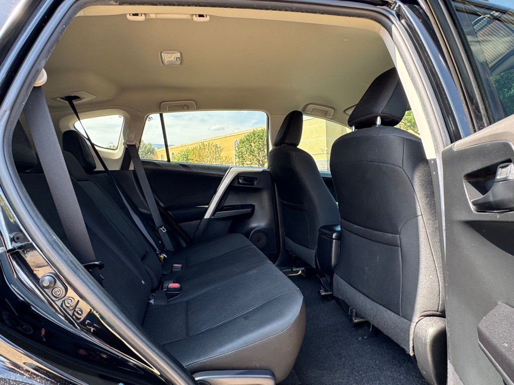 2016 Toyota Rav4 Image 25