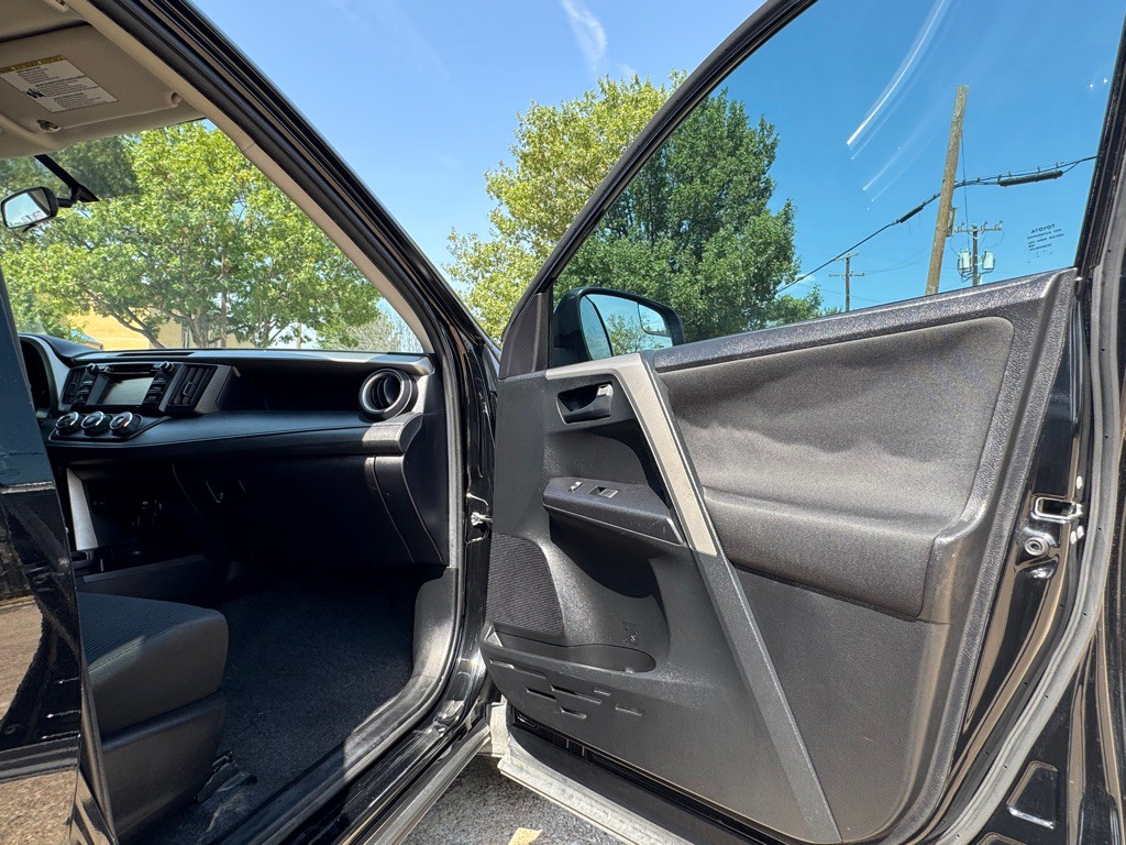 2016 Toyota Rav4 Image 26