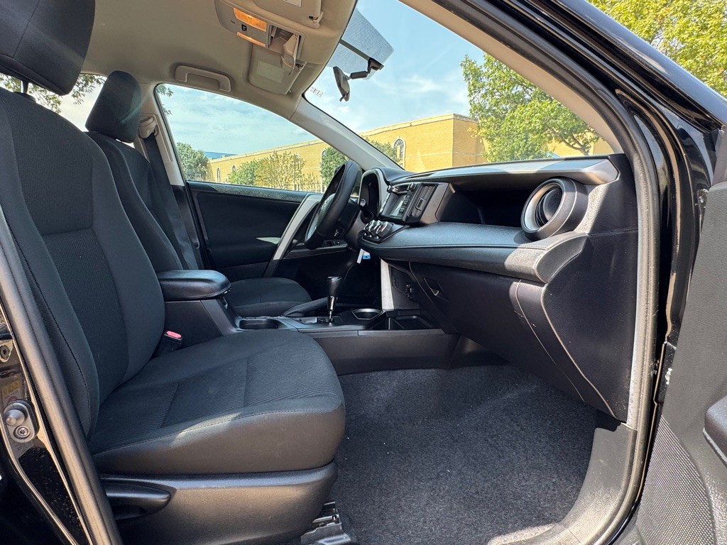 2016 Toyota Rav4 Image 27