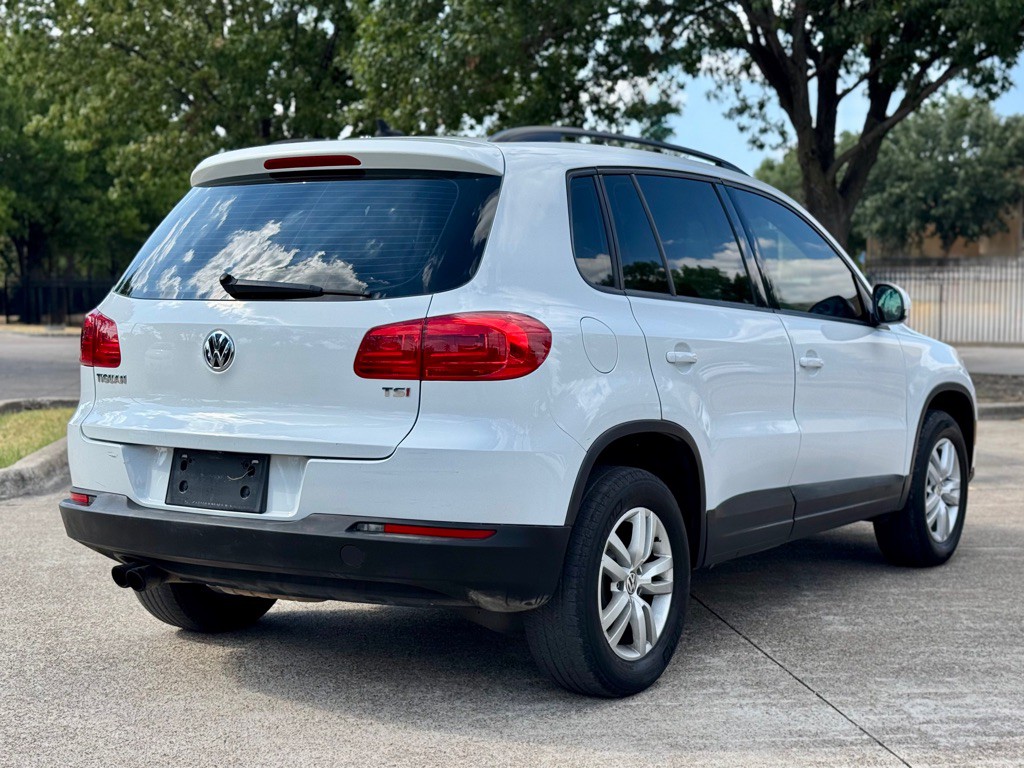 2017 Volkswagen Tiguan Image 25