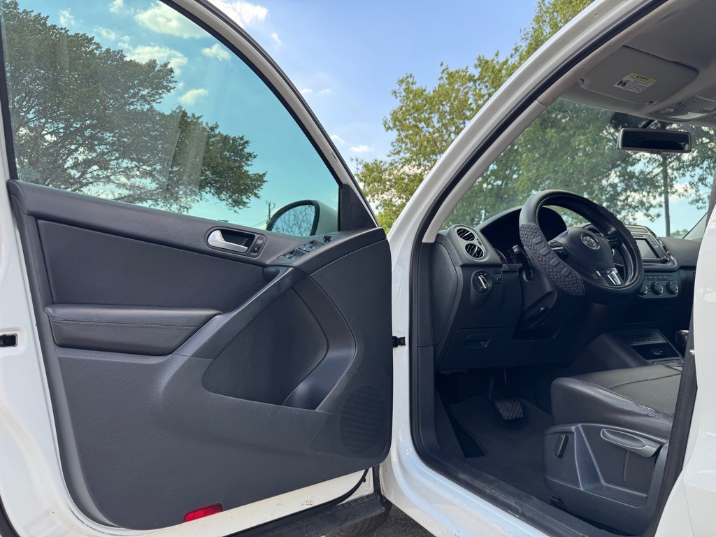 2017 Volkswagen Tiguan Image 27