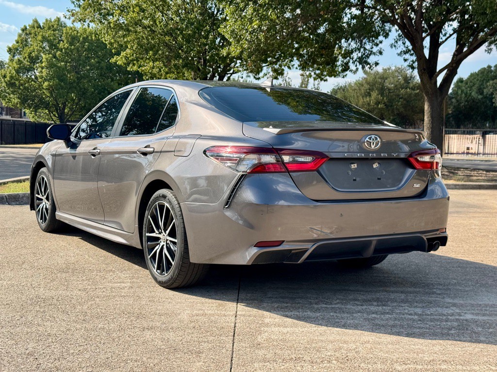2021 Toyota Camry Image 4