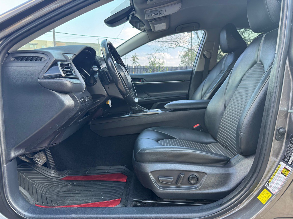 2021 Toyota Camry Image 7