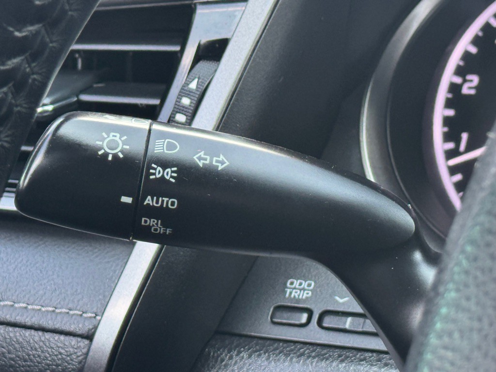 2021 Toyota Camry Image 12