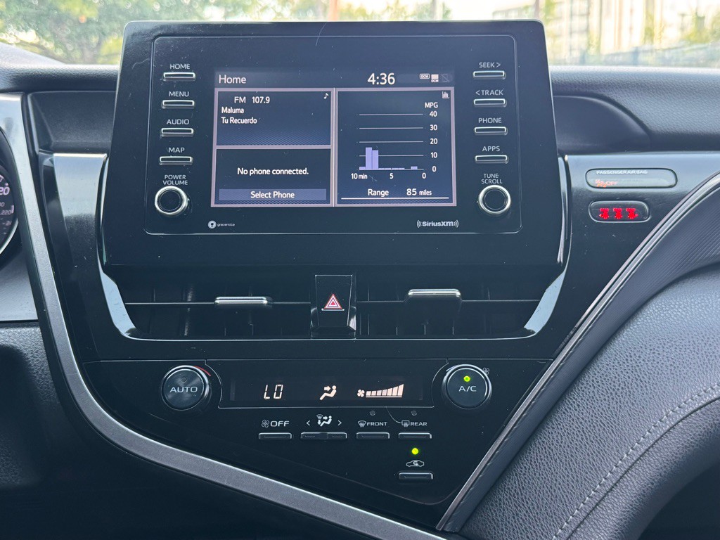 2021 Toyota Camry Image 17