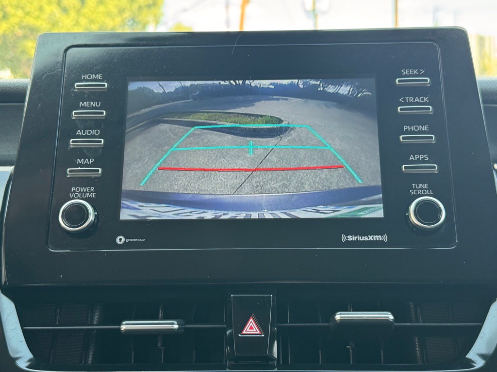 2021 Toyota Camry Image 21