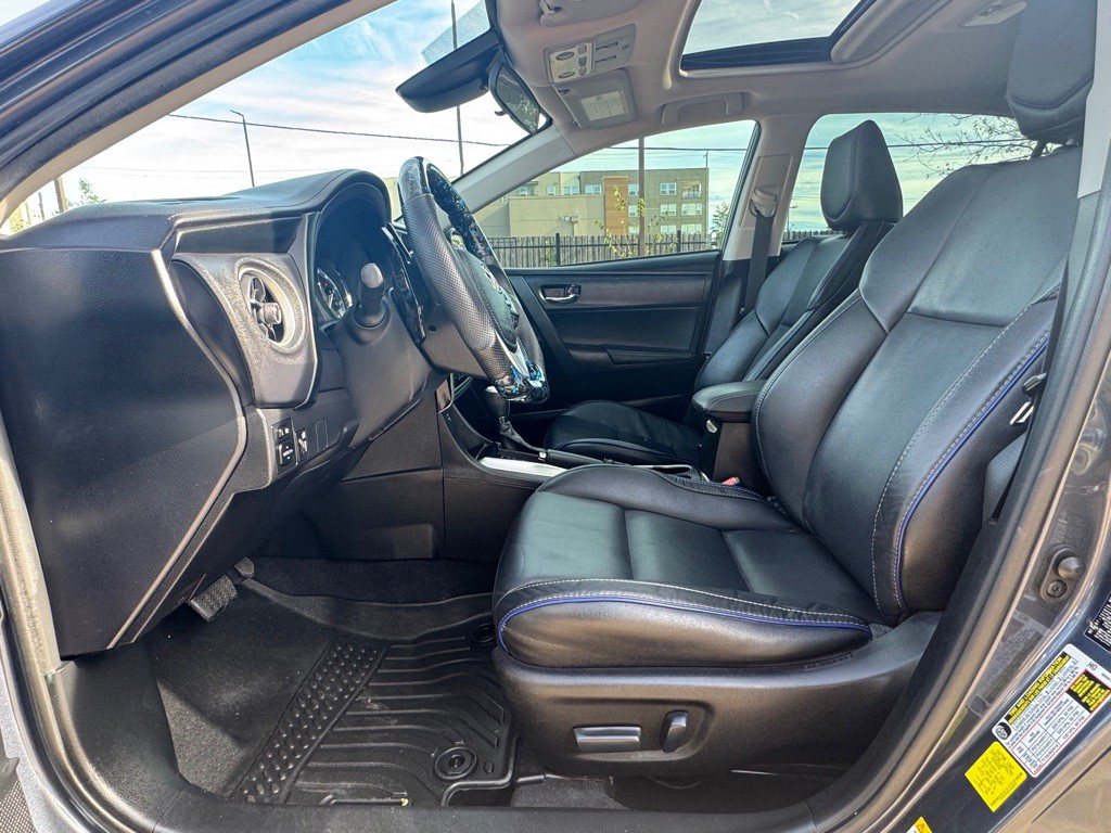 2017 Toyota Corolla Image 8