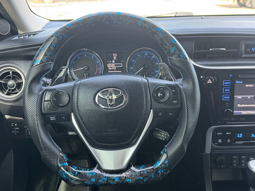 2017 Toyota Corolla Image 11