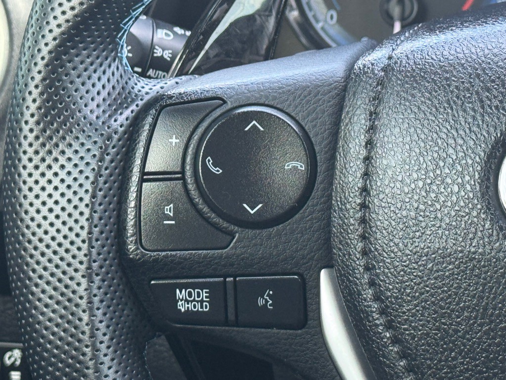 2017 Toyota Corolla Image 12