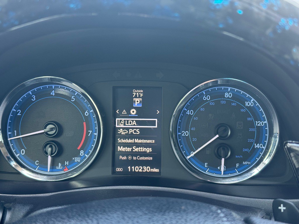 2017 Toyota Corolla Image 16