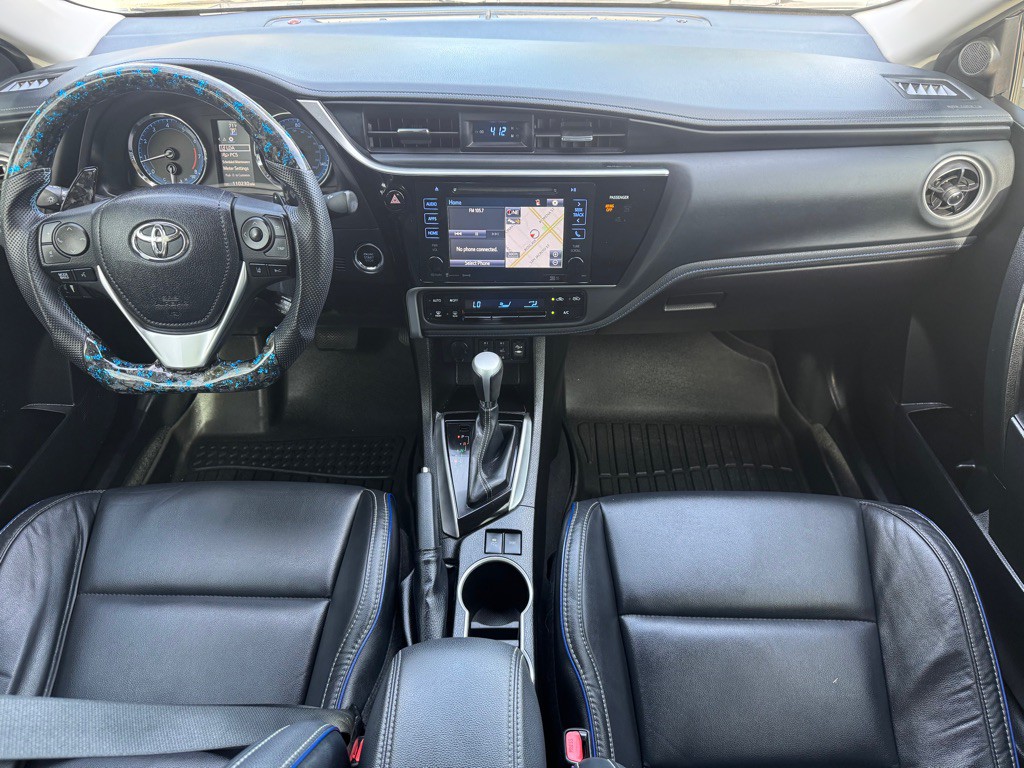 2017 Toyota Corolla Image 17