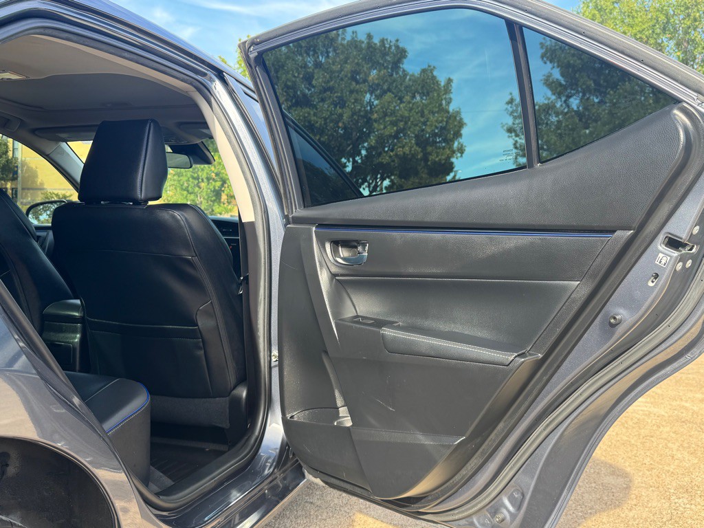 2017 Toyota Corolla Image 27