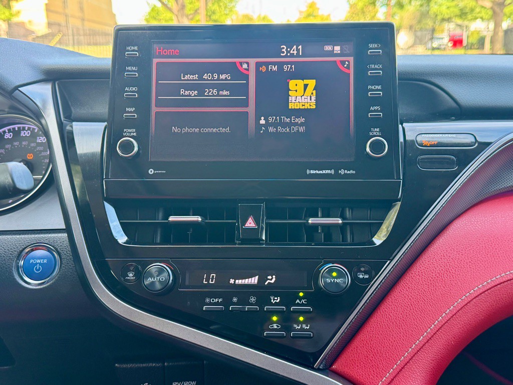 2021 Toyota Camry Image 19