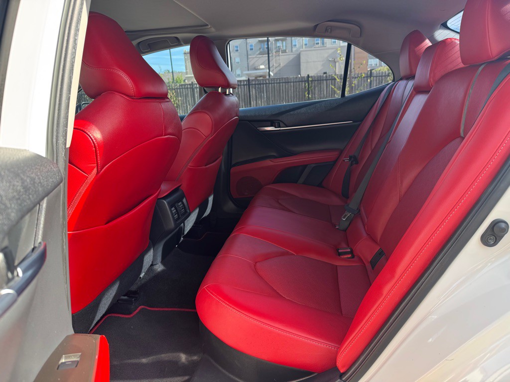 2021 Toyota Camry Image 26