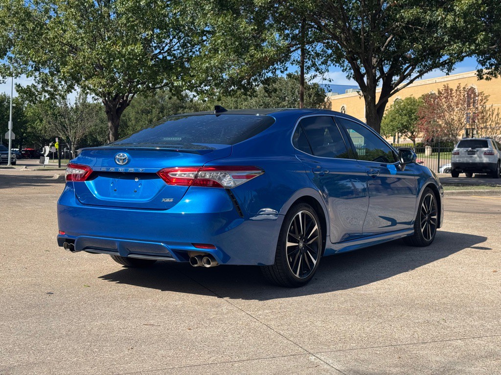 2019 Toyota Camry Image 3