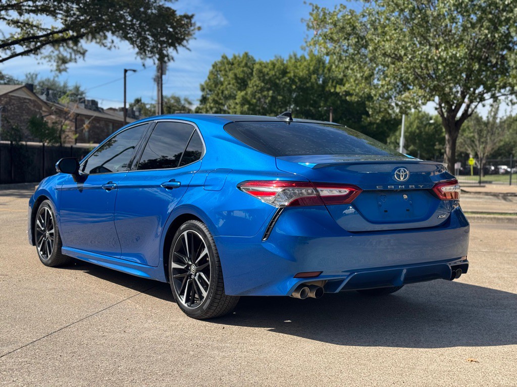 2019 Toyota Camry Image 4