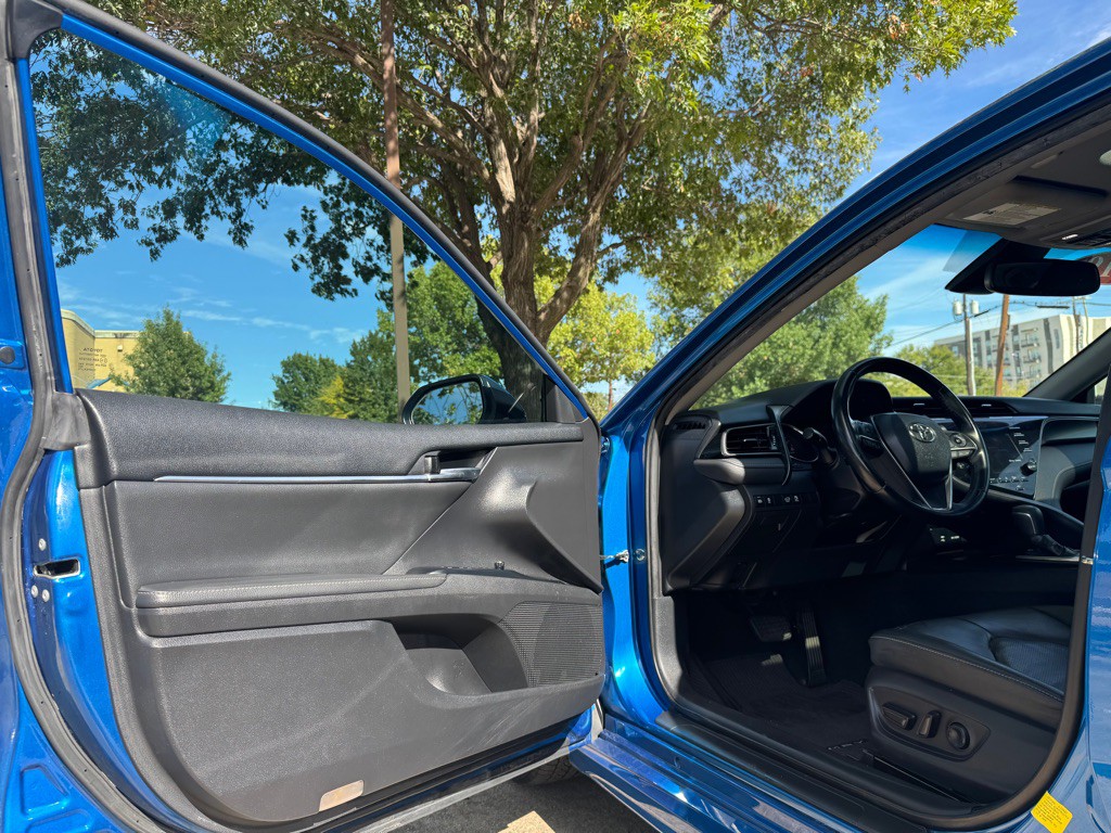 2019 Toyota Camry Image 7