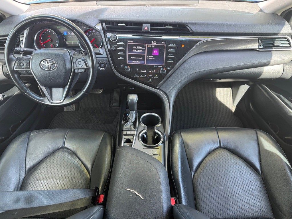 2019 Toyota Camry Image 10