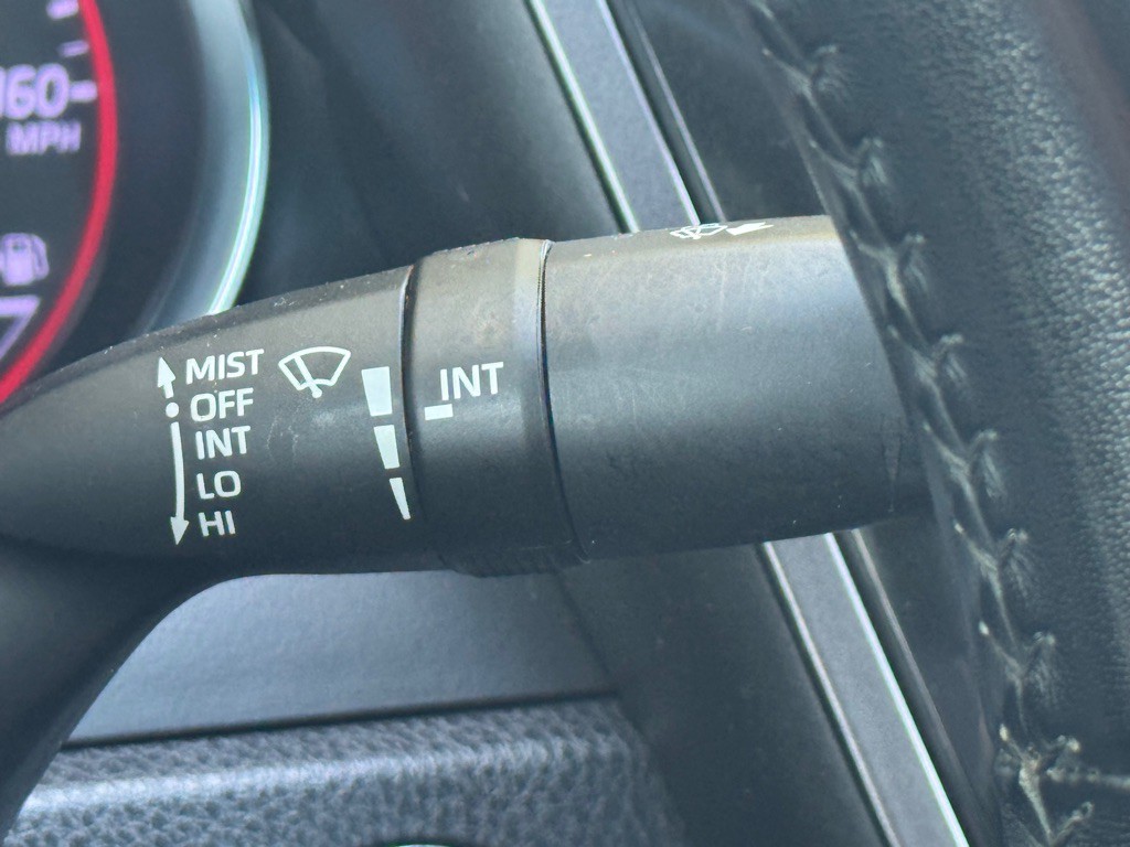 2019 Toyota Camry Image 16