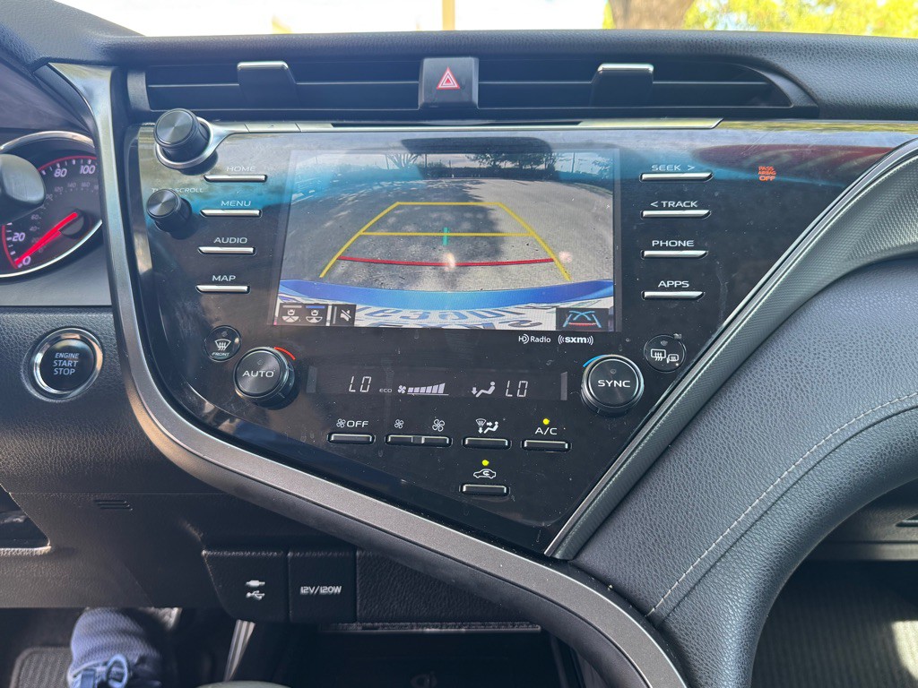 2019 Toyota Camry Image 22